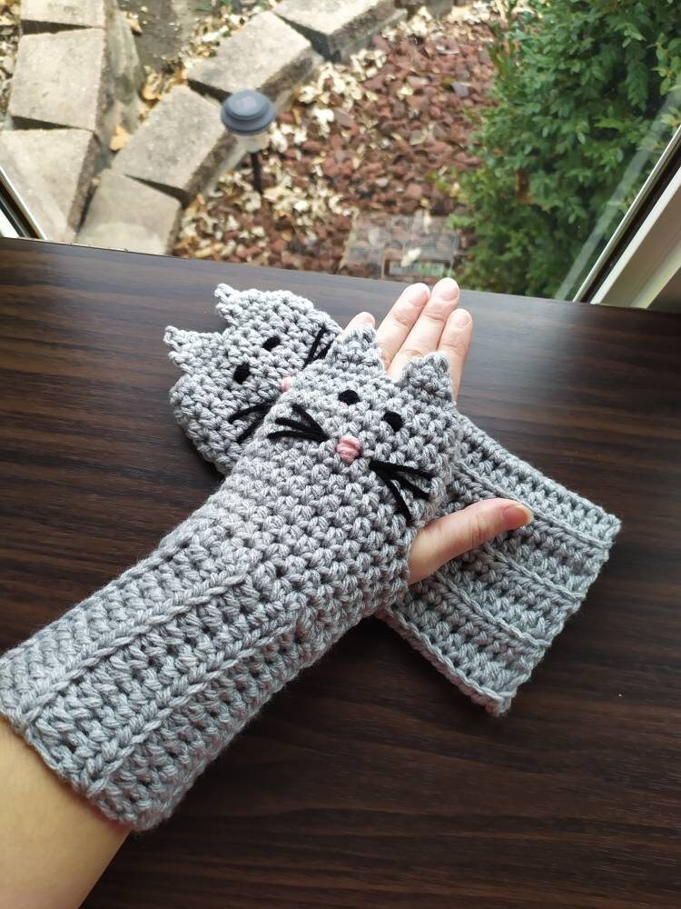 Kitty cat fingerless gloves for kids or adults, cat gloves, wrist war…