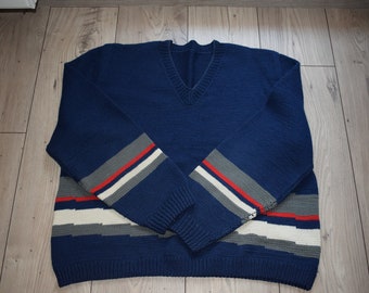 NOT NEW Knitted men pullover 100% wool / was worn by men M-L size european / old in good condition / hand knit / warm handmade men sweater