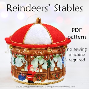 Patrón de punto de cruz para adorno navideño 3D: Establo de renos de Papá Noel (patrón PDF)