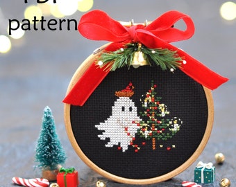 Christmas Ghost Cross Stitch. Winter Ghost Cross Stitch. Christmas Cross Stitch Pattern. Ghostmas Cross Stitch. Creepmas Ornament Cross