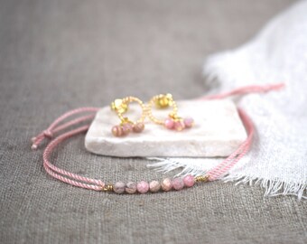 Seidenarmband mit rosa Steinen, Goldarmband, rosa Seide, Rhodochrosit Perlen , Herzchakra, Fröhlichkeit, Optimismus,Geschenk Frau, Freundin