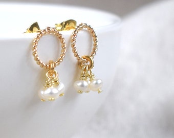 Ohrstecker mit Süßwasserperle, Ohrringe mit weißer Perle, Goldohrringe, kreisförmige Ohrringe mit Perlenanhänger, weiße Perlen Ohrstecker