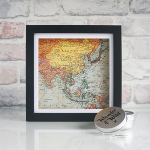 Cadre pour carte d'Asie à épingles // Petite 20 x 20 pouces sur pied // Carte du monde vintage à épingles // Aventure // Voyage