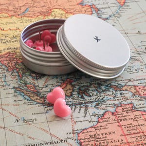 10 Pink heart Pushpins for pin maps / Noticeboards