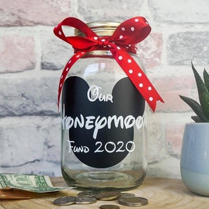 Honeymoon Disney Savings Jar // Travel fund // Wanderlust