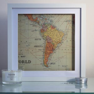 Marco de mapa grande con alfileres de América del Sur // Pequeño 30 x 30 de pie // Mapa del mundo vintage // Aventura // Viajes