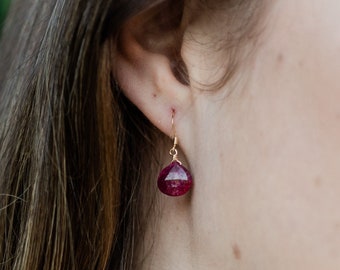 Ruby earrings. Drop earrings. Teardrop earrings. Simple earrings. Elegant earrings. Dainty drop earrings. Dainty earrings. July birthstone.