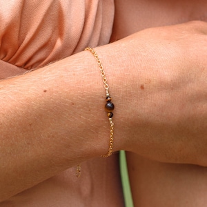 Tiger's eye delicate dainty genuine gemstone bracelet. Minimalist crystal mineral jewellery for women. Simple & elegant brown stone gift.