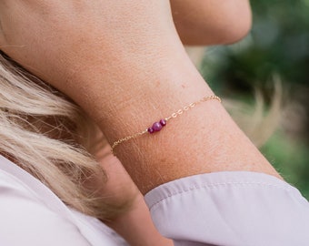 Ruby bracelet. Ruby bracelet. Red ruby bracelet. Handmade jewelry. Gemstone bracelet. Crystal bracelet. July birthstone bracelet