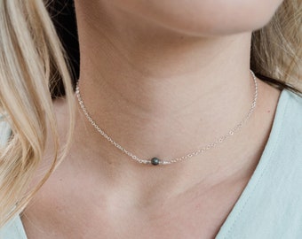 Labradorite dainty chain choker. Minimal choker. Chain thin choker. Necklace choker thin. Thin necklace choker. Labradorite choker.