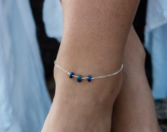 Lapis Lazuli beaded anklet. Lapis Lazuli anklet. Blue rosary anklet. Blue crystal anklet. Bead anklet. Boho anklet in gold, silver or bronze