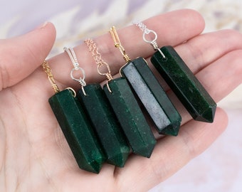 Aventurine crystal generator point pendant necklace. Natural green stone necklace for women. Gemstone jewellery with real stone from nature.