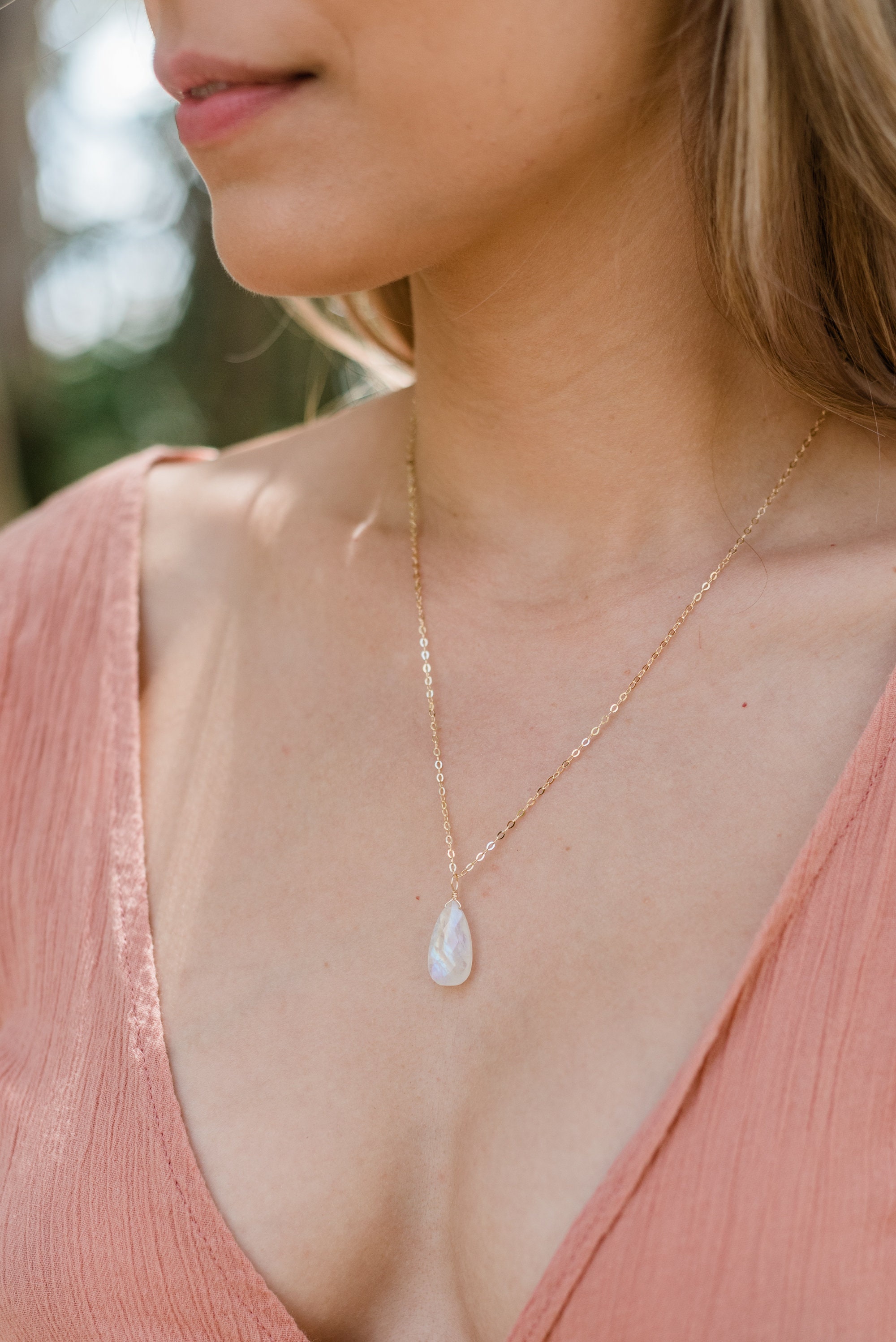 Blue Flash Moonstone Necklace Rainbow 