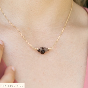 Smoky quartz crystal chip bead necklace. Grey genuine gemstone beaded jewellery. Dainty handmade natural minerals gift for women.