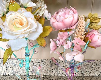Exhibición de aretes Adorno de ramo de flores único Flor de hada Peonía rosa Rosa blanca