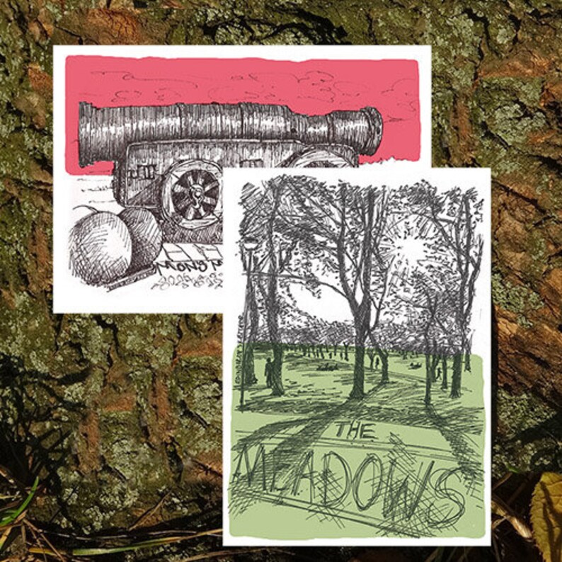 Puede incluir: Una ilustraci&oacute;n en blanco y negro de un ca&ntilde;&oacute;n con dos balas de ca&ntilde;&oacute;n delante. La ilustraci&oacute;n est&aacute; sobre un fondo rosa. Debajo del ca&ntilde;&oacute;n est&aacute; el texto "MONKS RD". La segunda imagen es una ilustraci&oacute;n en blanco y negro de un parque con &aacute;rboles y el texto "THE MEADOWS".