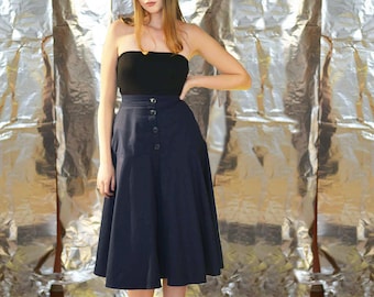 maxi skirt wedding guest outfit