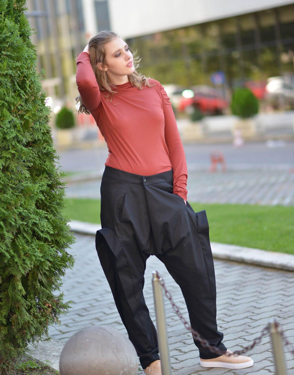 black pants with pockets