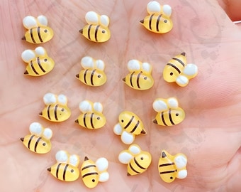 3D Resin Bee Nail Charms – Studs (2pcs, 7x9mm)