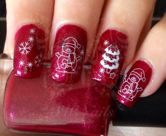 Dazzle Your Nails with Festive Magic: Semilac Christmas Nail Art Decor