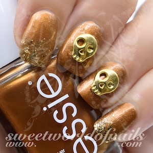 Halloween Nails 3D Gold Metal Skulls Nail Charms /2 pcs