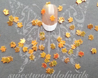 Gele herfstminibladeren Nail Art herfstdecoratie