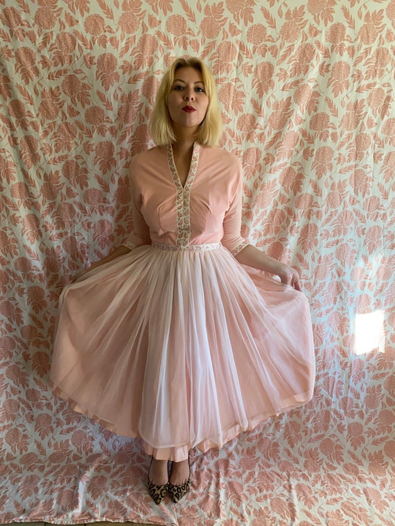 1950s pink prom dress. 50s dress. Poodle skirt dre