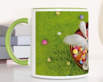 Taza con diseño de conejito alegre en una bañera llena de dulces: el regalo perfecto para los amantes de los conejos. Taza de cerámica de 325 ml (11 oz). Ideal para aficionados a las tazas con diseño de conejito y amantes del café.