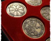 2x velvet trays for 'the 44 Solomon Seals' coins / coins are not included