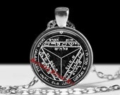 Seventh pentacle of Saturn pendant, this magic talisman is reputed to make others listen and tremble before the words of the wearer #103