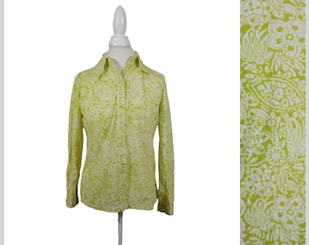Bluzka z koronki kwiatowej w kolorze zielonym z lat 70. z szerokim kołnierzem, 100% nylonu, półprzezroczysta, Woolworth / średnia / Bluzka z guzikami w stylu boho i hipisowskim z lat 70.
