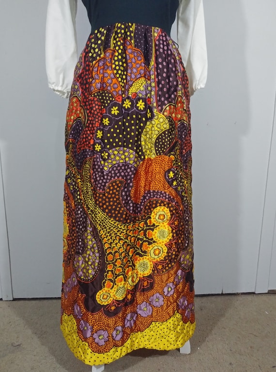 1970s Quilted Maxi Dress Sunburst Yellow & Orange… - image 8