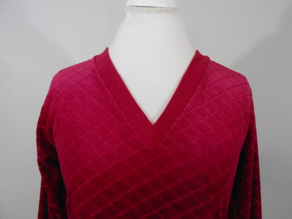 1980s Red Velour Blouse V Neck Pullover / Medium … - image 5