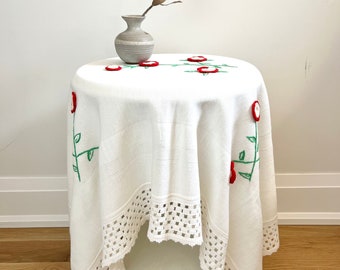 Crochet Table Cloth/ Blanket Rose Garden Flowers Applique