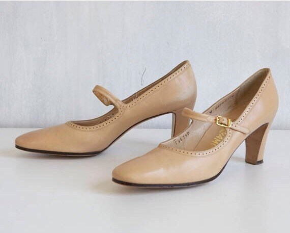 Oat Mary jane shoes / beige pumps 30s 40s style sh
