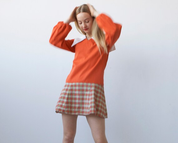 vintage Mini mod orange dress with balloon sleeve… - image 2