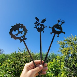 Funny Monster Potted Plant 12&quot; Stakes | Rusty Metal Alien Garden Yard Art | Planter Pick Father&#39;s Day Gift