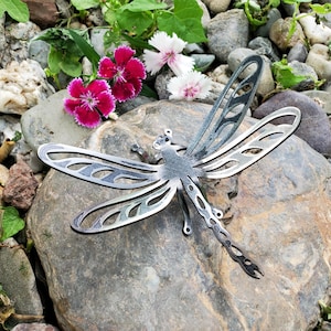 Small Metal Dragonfly Art Sculpture for Garden Decoration| Rusted Insect Decor Gift For Patio Fence