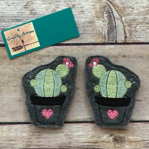 CACTUS FELTIES! Cactus Feltie. Laços de cabelo. Cartões. Scrap-booking. Roupas. Clipes de agenda. Diários. Carretéis de crachá. Enfeites de artesanato e muito mais!