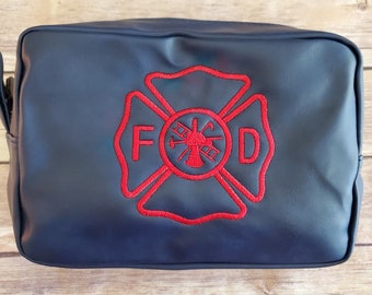 BOLSA DE AFEITADO PARA HOMBRES. Cruz de Malta. Bombero. Emblema de fuego. Neceser bordado. Neceser de afeitado bordado. Neceser de aseo para hombres. ¡El regalo perfecto!