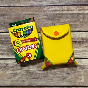 CRAYON HOLDER! Crayon Pouch. Back To School Supplies. Crayon Organizer. Crayons.