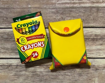 CRAYON HOLDER! Crayon Pouch. Back To School Supplies. Crayon Organizer. Crayons.