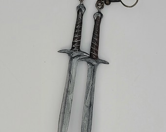 Sting earrings