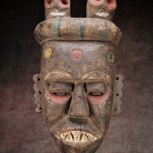 Old African mask, IDIOK ethnic group from Nigeria