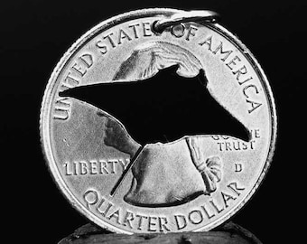Manta Ray necklace made from coin, Manta Ray lover pendant Manta Ray gift for Manta Ray lover jewelry Manta Ray collector cut coin necklace