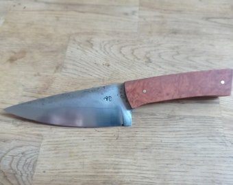 couteau de chasse lame  forgée acier carbone  manche en racine de bruyère