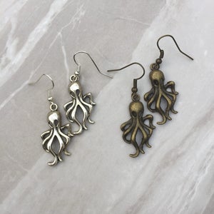 Octopus Earrings, steampunk earrings, octopus, nautical earrings, octopus jewelry, steampunk jewelry, dangle earrings, gift for her, cosplay