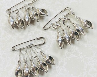 Silver Seashell Acrylic Stitch Markers, stitch markers, knitting supplies, progress markers, craft supplies, crochet markers