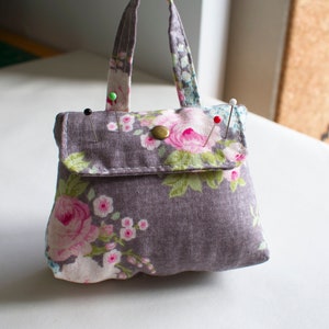Pincushion Sewing Pattern PDF, handbag pin cushion with Step by step instructions, Clip holder, sewing tools, image 2