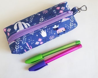 Travel Pencil Case PDF sewing pattern, sewing instructions, sewing tutorial, zipper pouch with clip, boxy pouch sewing pattern